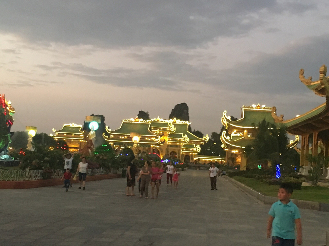 Dai Nam Hotel Binh Duong主图