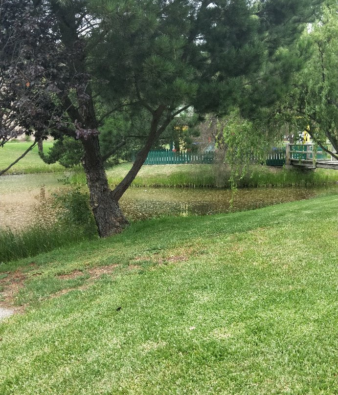 巴望谷山庄主图