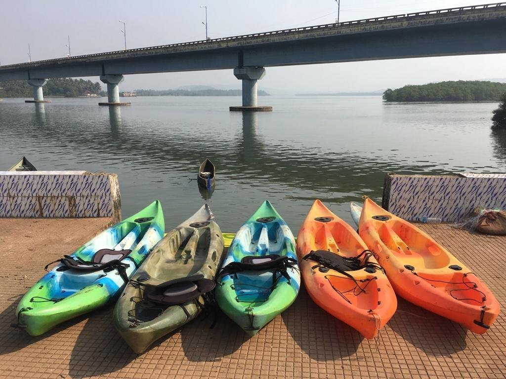 Explore Water Sports景点图片