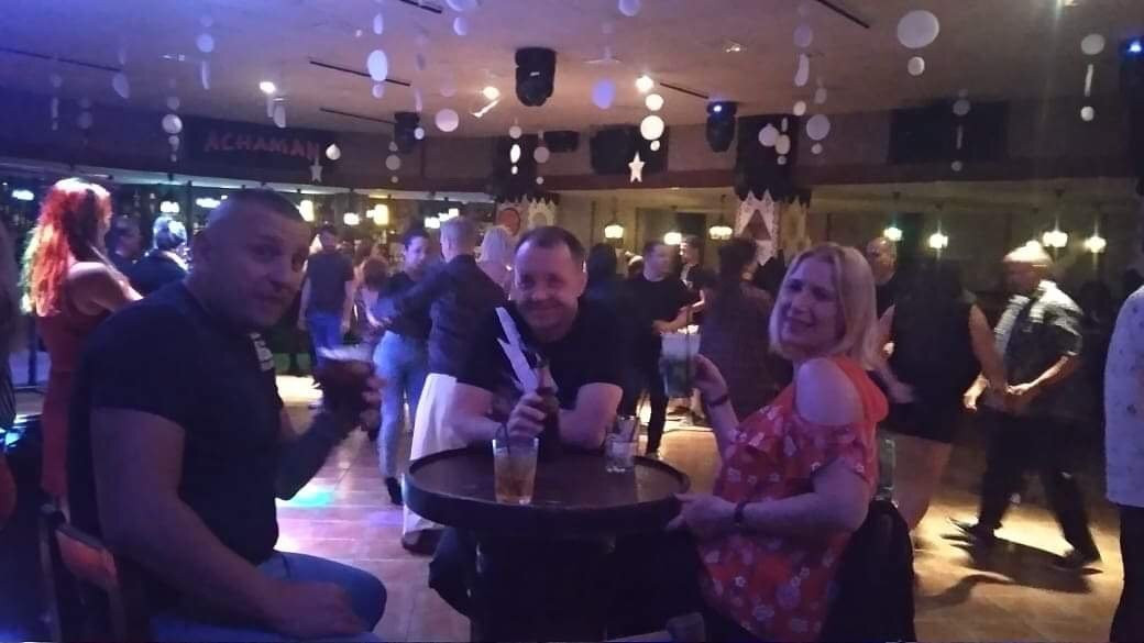 Achaman Discopub-奥德杰海岸必去景点