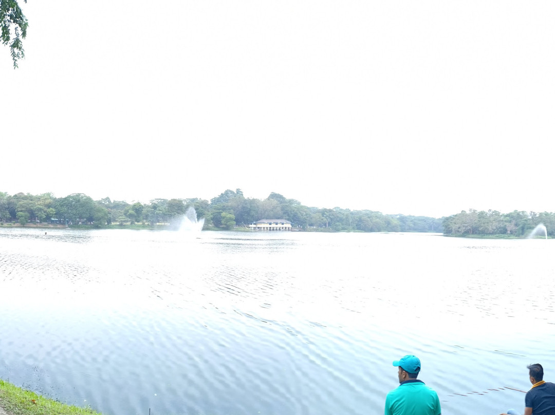 Jubilee Lake景点图片