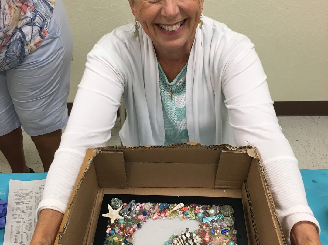 Trish Henkel Art- Paint and Take Workshop-那不勒斯必去景点