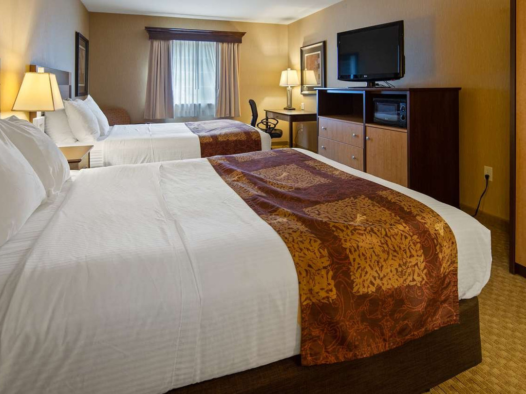 Crandon Inn & Suites主图