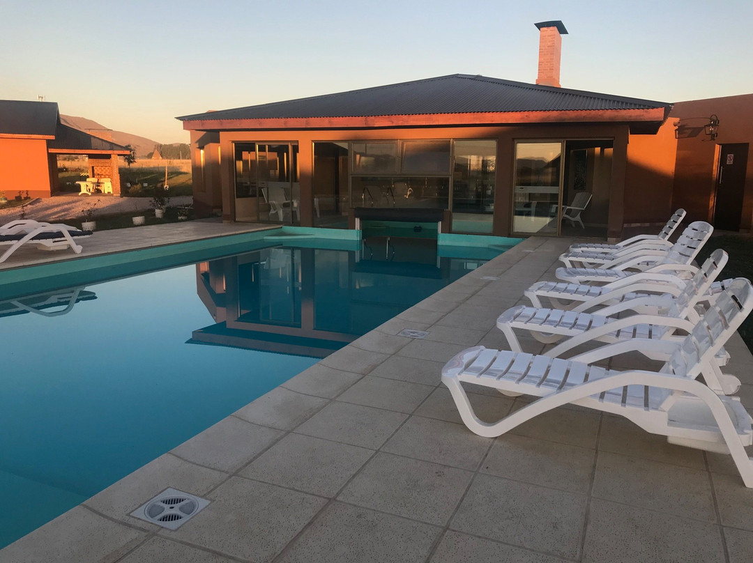 Pigue酒店住宿-Complejo Puesta del Sol