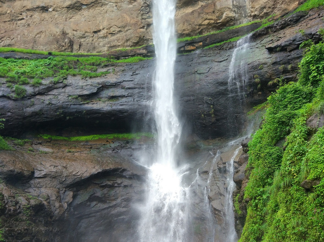 Zenith Waterfall景点图片