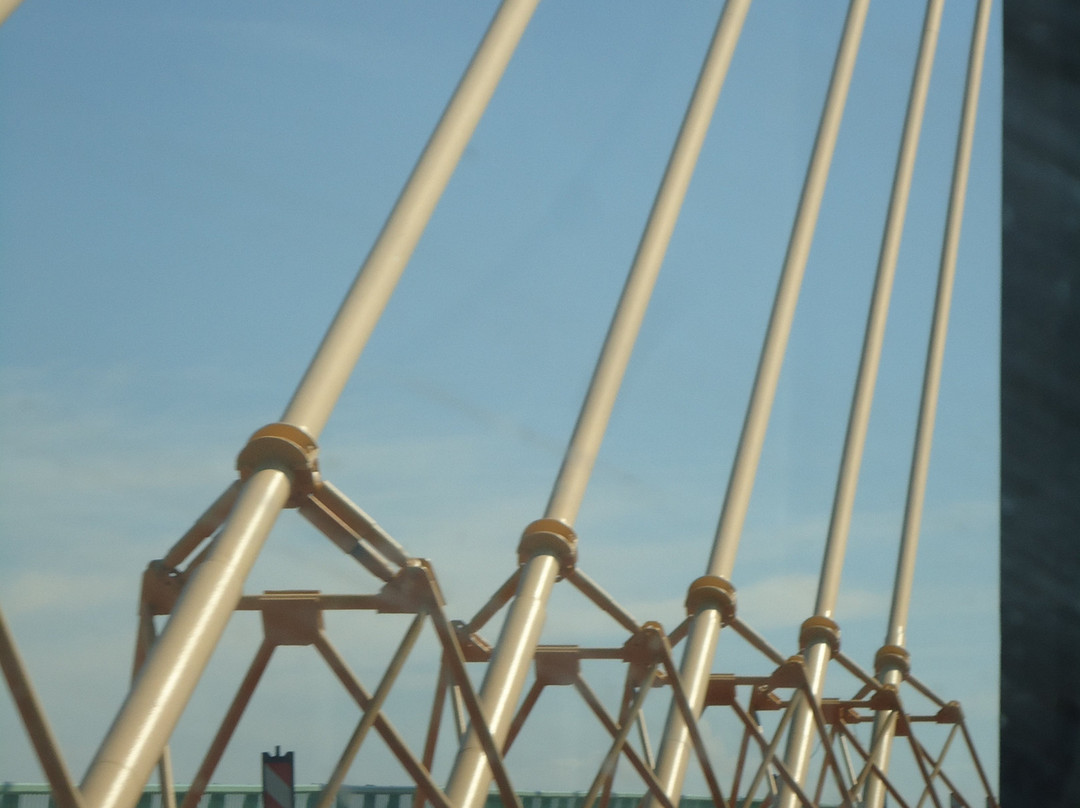 Pont de Brotonne景点图片