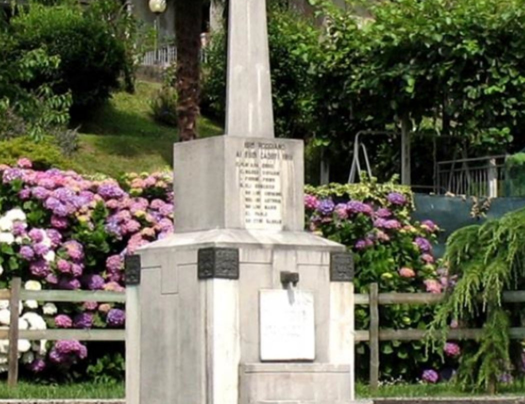 Monumento ai Caduti di Roggiano Valtravaglia景点图片