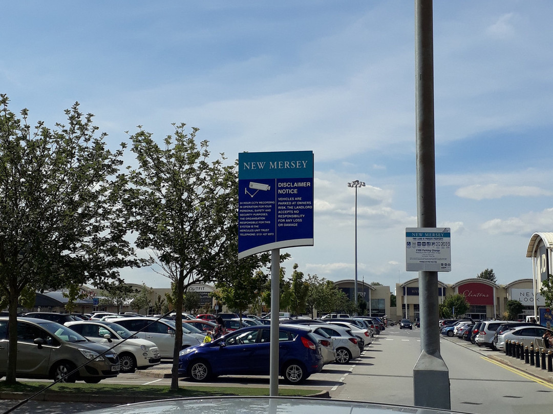 Hale旅游景点-New Mersey Shopping Park