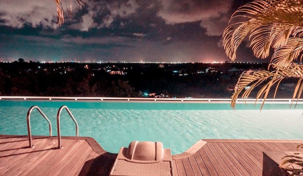 无限8巴厘酒店主图