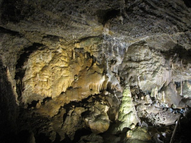 Grottes de Hotton景点图片