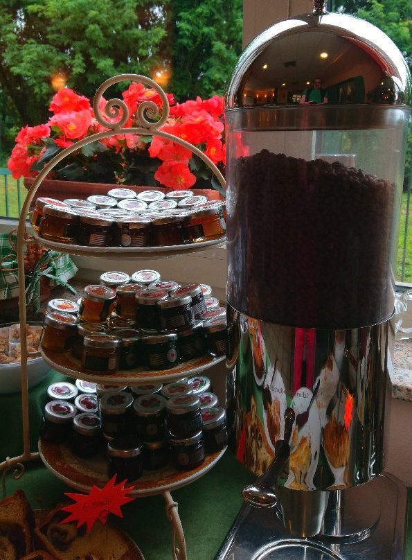 艾尔庞特酒店主图