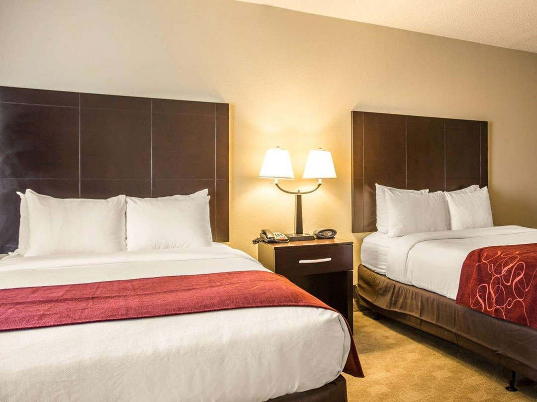 Comfort Suites Lake Norman - Huntersville主图