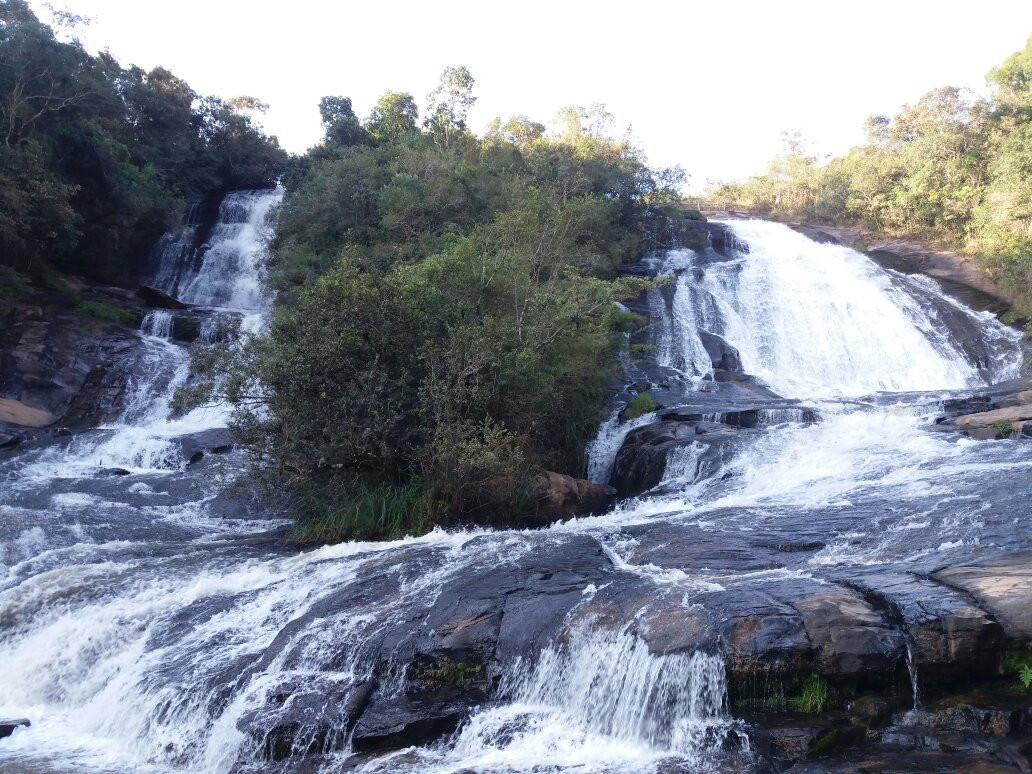 Bueno Brandao旅游景点-Cachoeira dos Luís