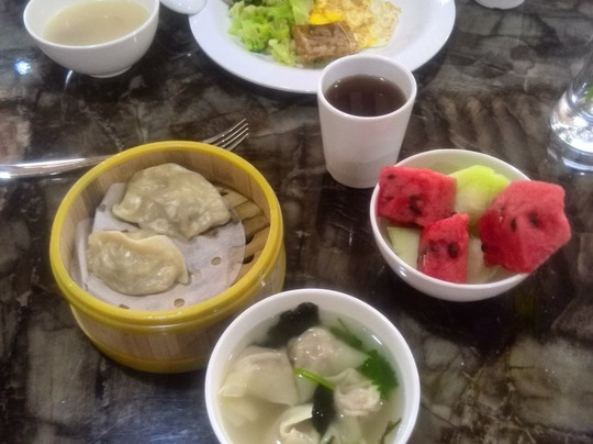 爱斯特酒店主图