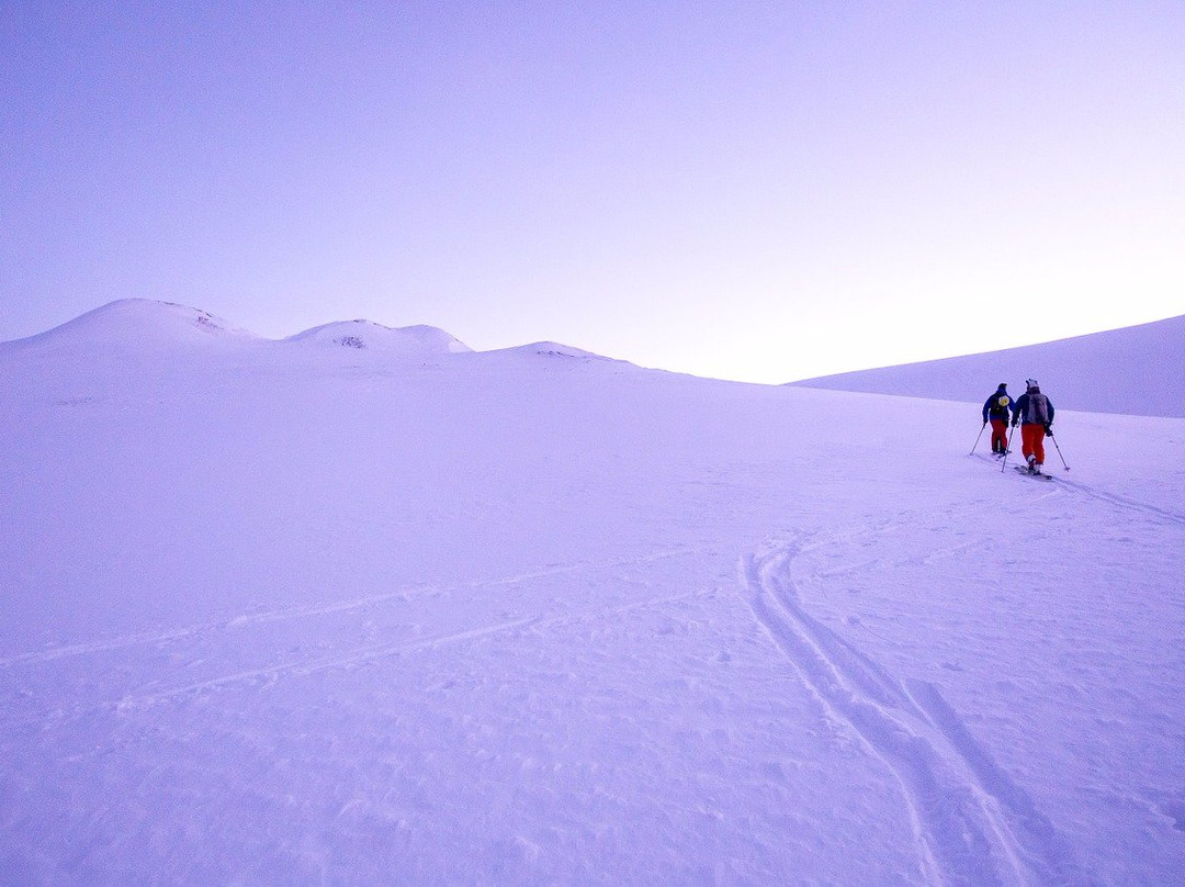 White Peaks Adventures景点图片