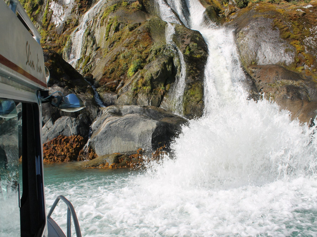 Inner Coast Inlet Tours-Bella Coola必去景点