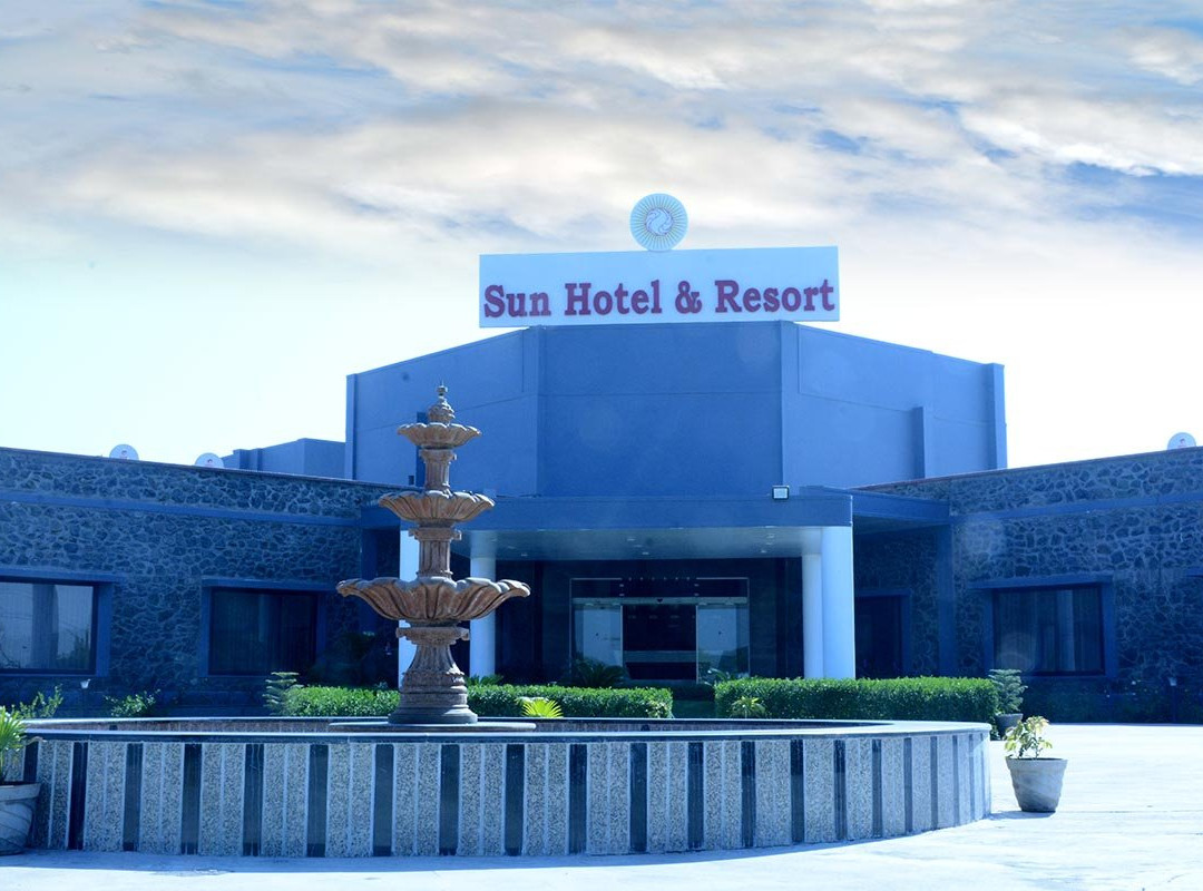 Sun Hotel & Resort主图
