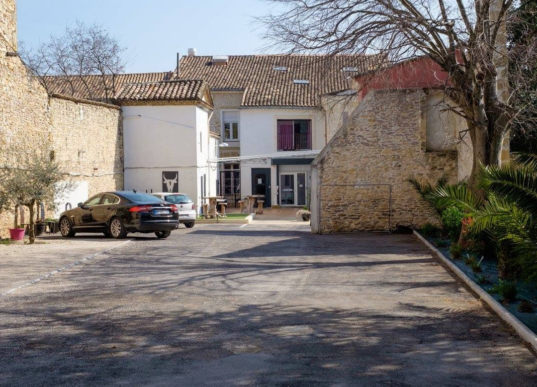 Hotel Restaurant le Cheval Blanc主图