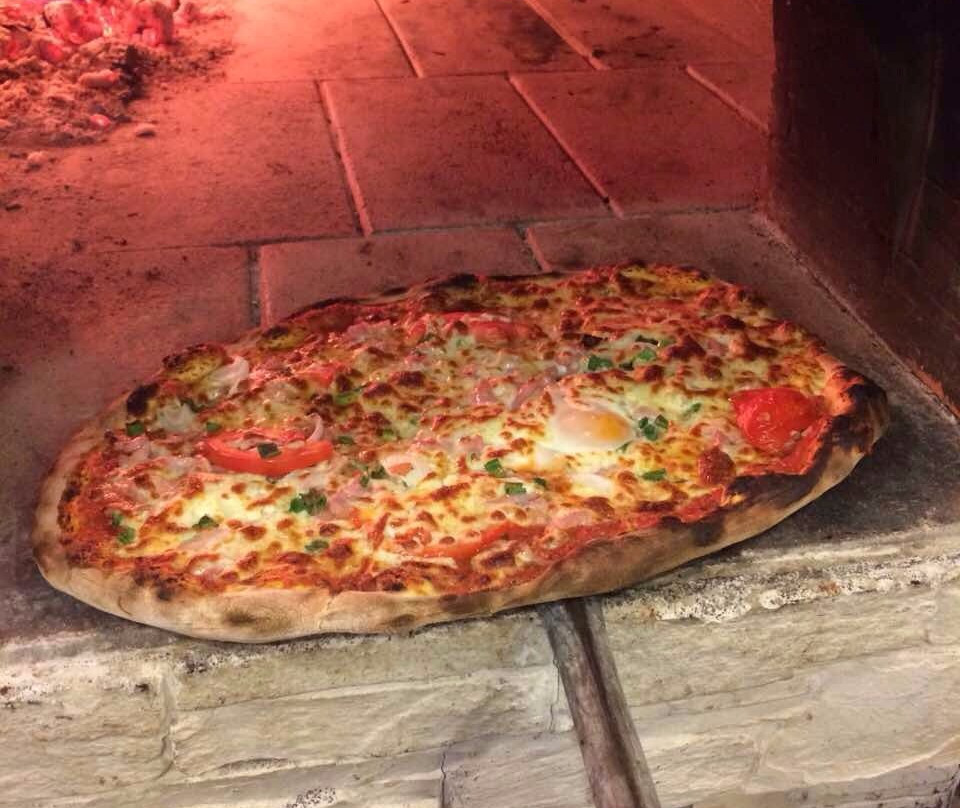 Janneyrias餐馆和美食-Pizza au Feu de Bois