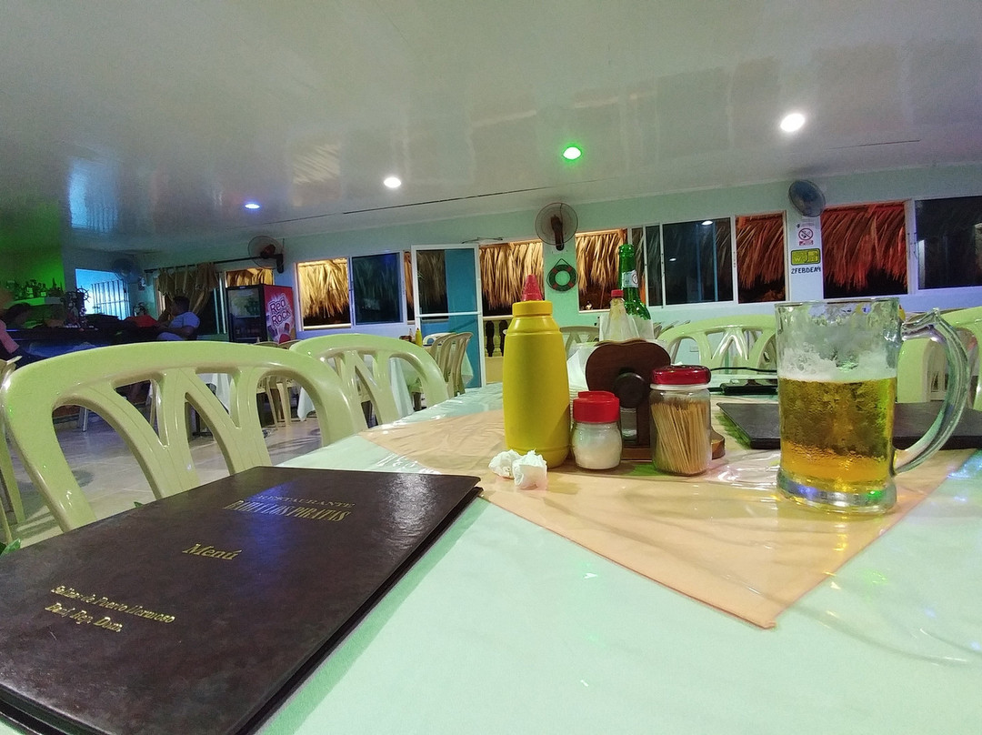 Las Calderas餐馆和美食-Restaurante Bahía Los Piratas