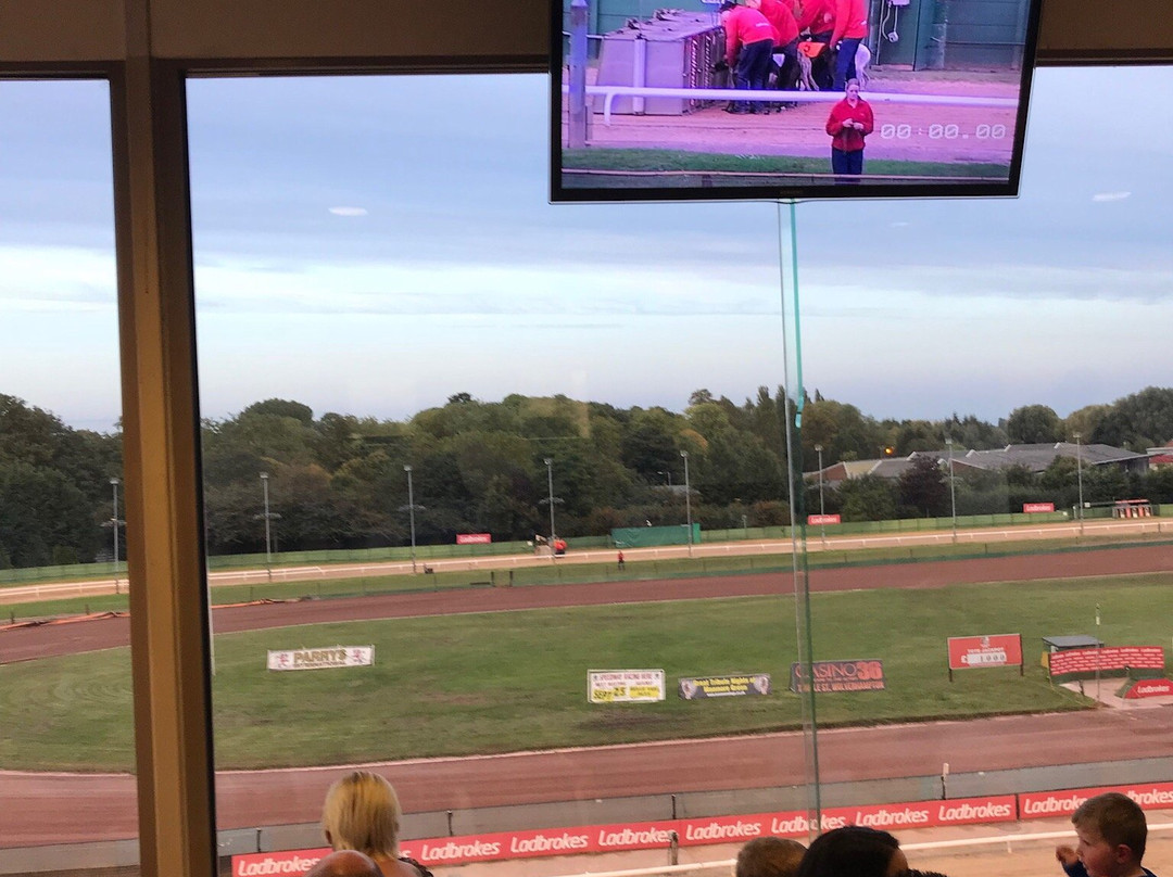 Monmore Green Greyhound Stadium景点图片