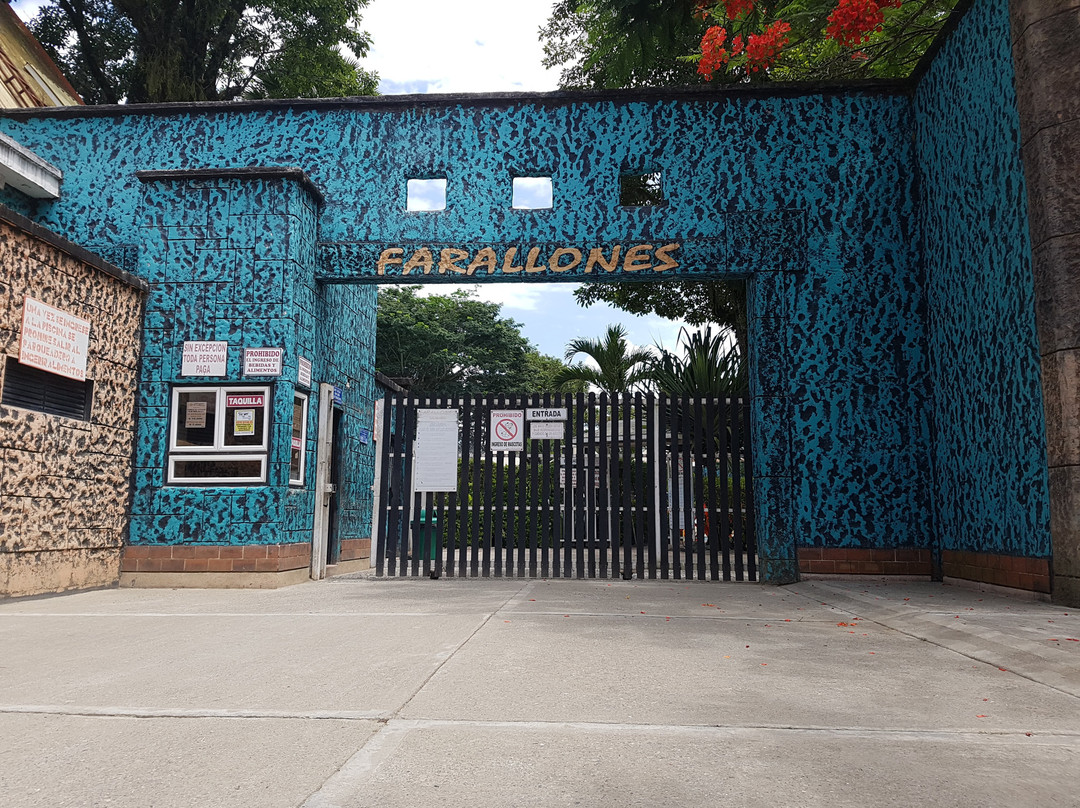 Los Farallones-La Virginia必去景点