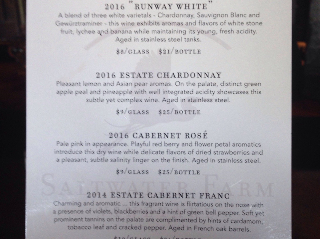 Saltwater Farm Vineyard景点图片