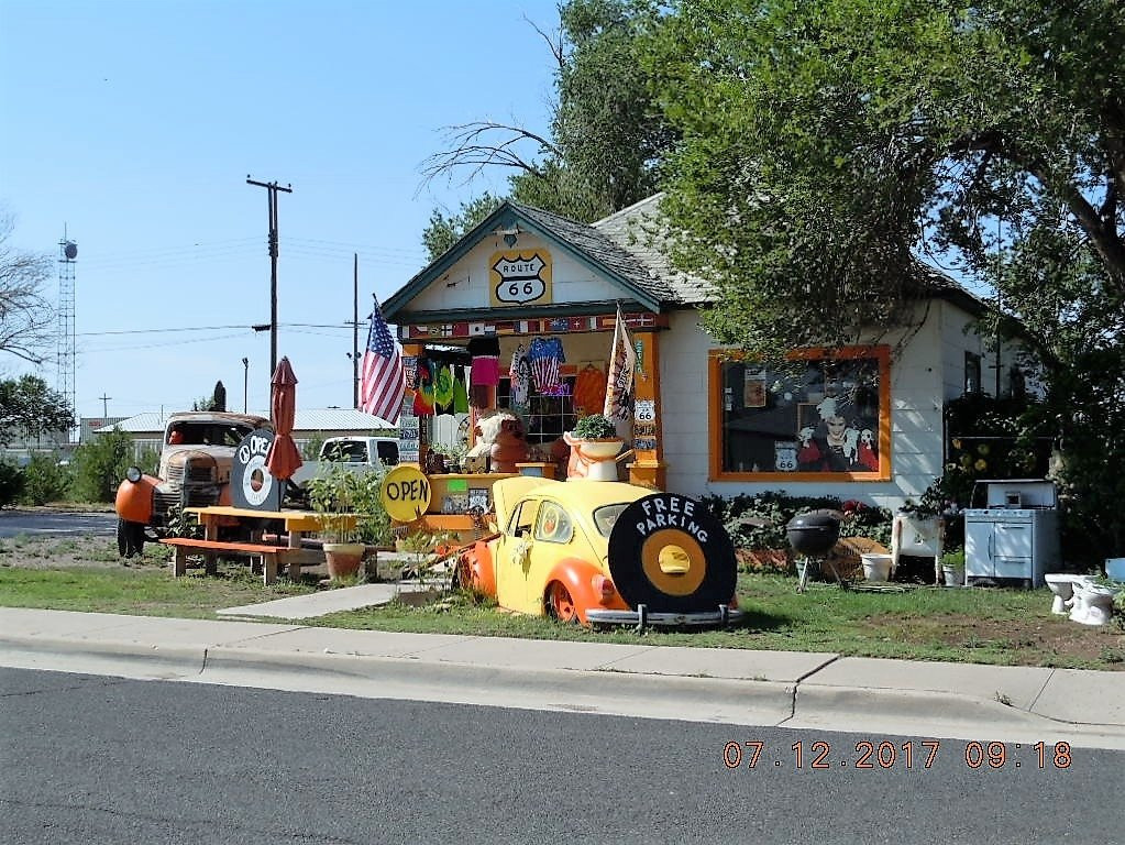 Rt 66 Hippie Cricket-塞利格曼必去景点