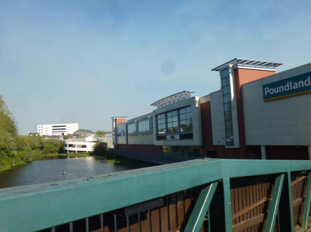 Erneside Shopping Centre景点图片