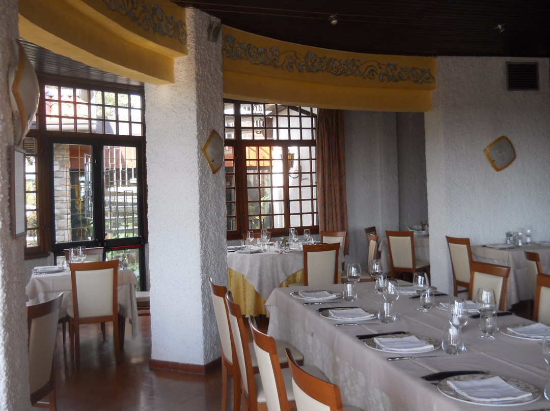 洛纳托德尔加尔达酒店住宿-Hotel Il Rustichello