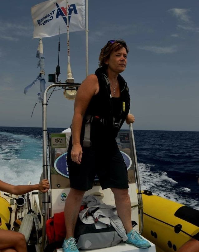 Lanzarote Powerboat Services-卡拉罗港口必去景点