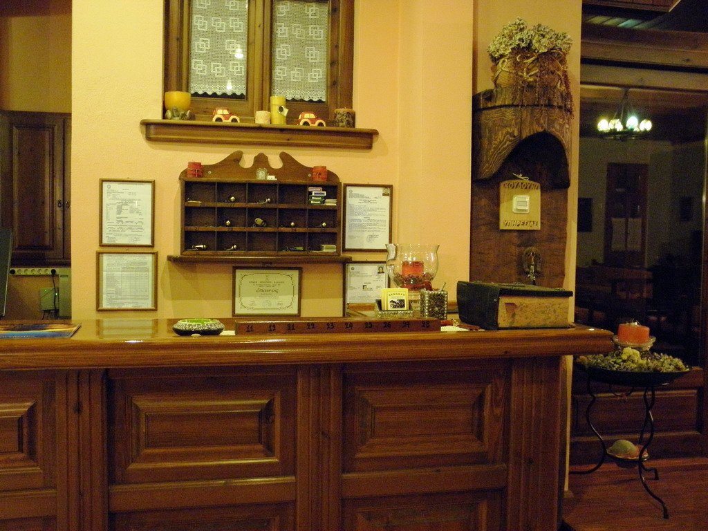 Kotroni酒店住宿-Hotel Mpakou