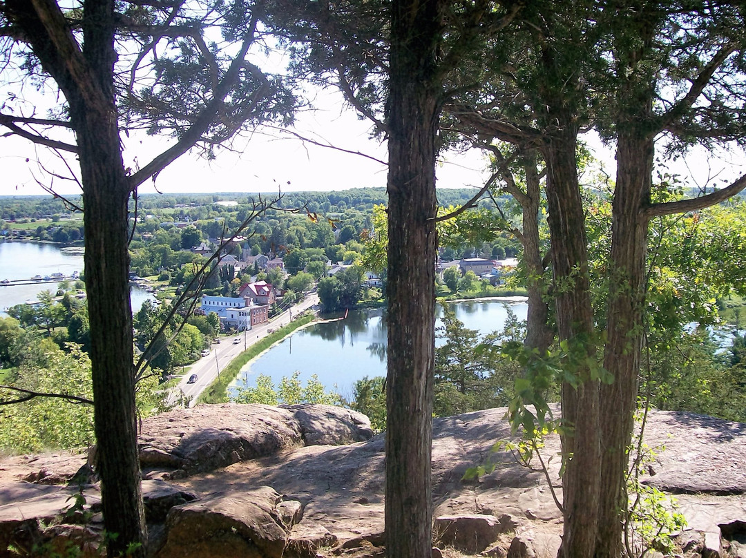 Foley Mountain Conservation Area景点图片