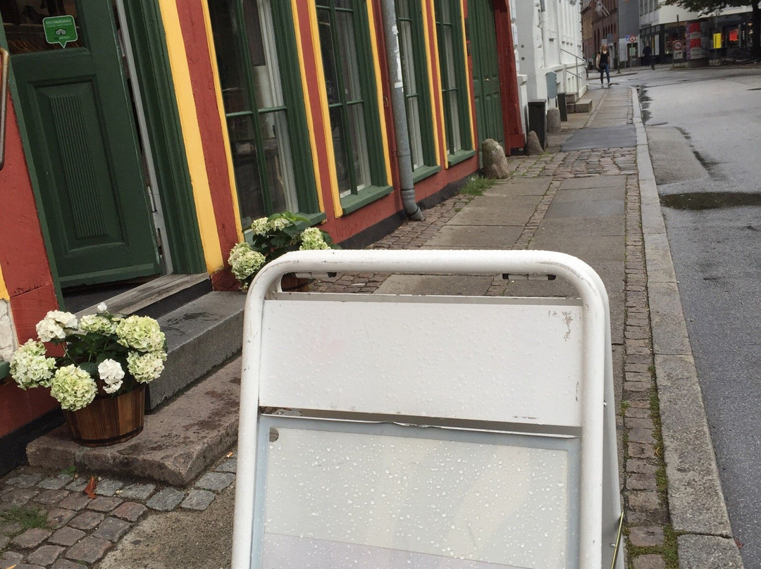 Vintage Divine-欧胡斯必去景点