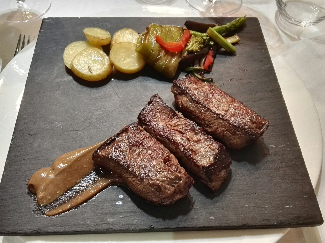 莱昂餐馆和美食-Restaurante El Buche