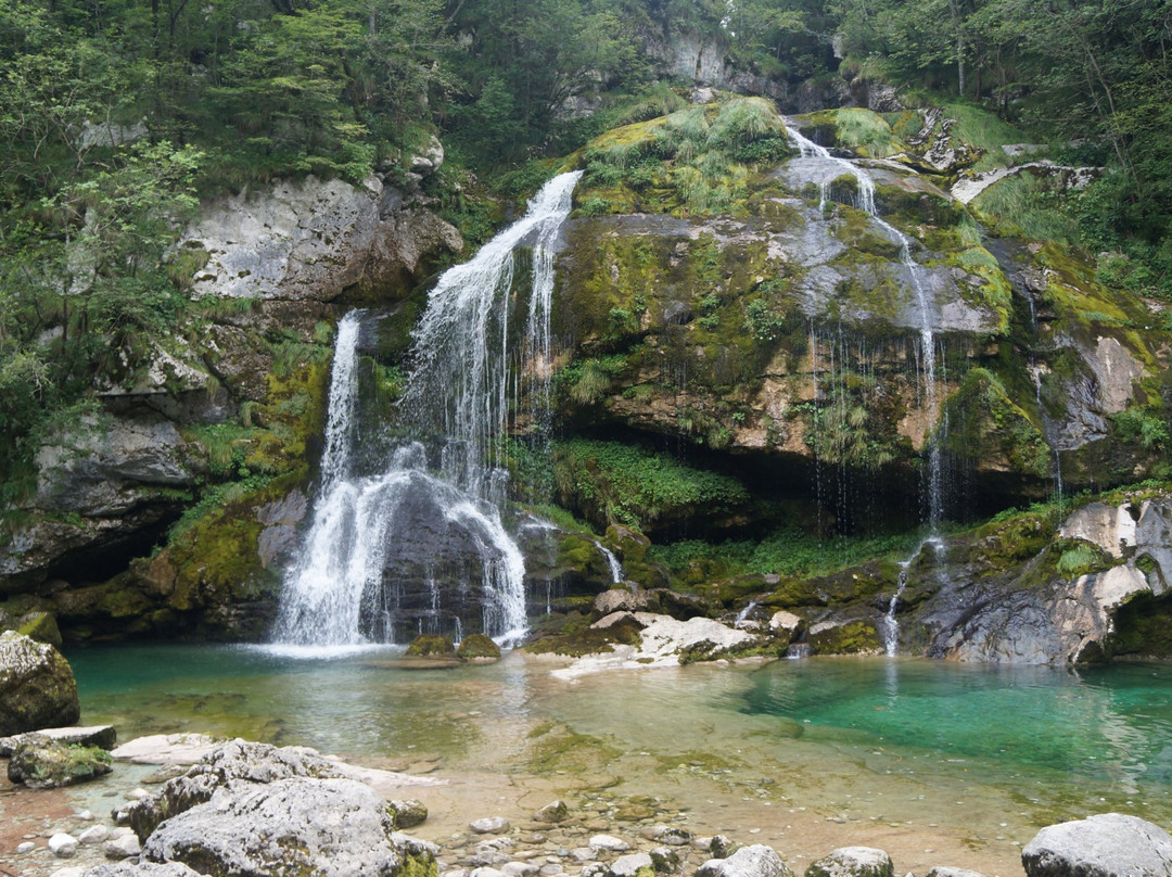 Virje Waterfall景点图片