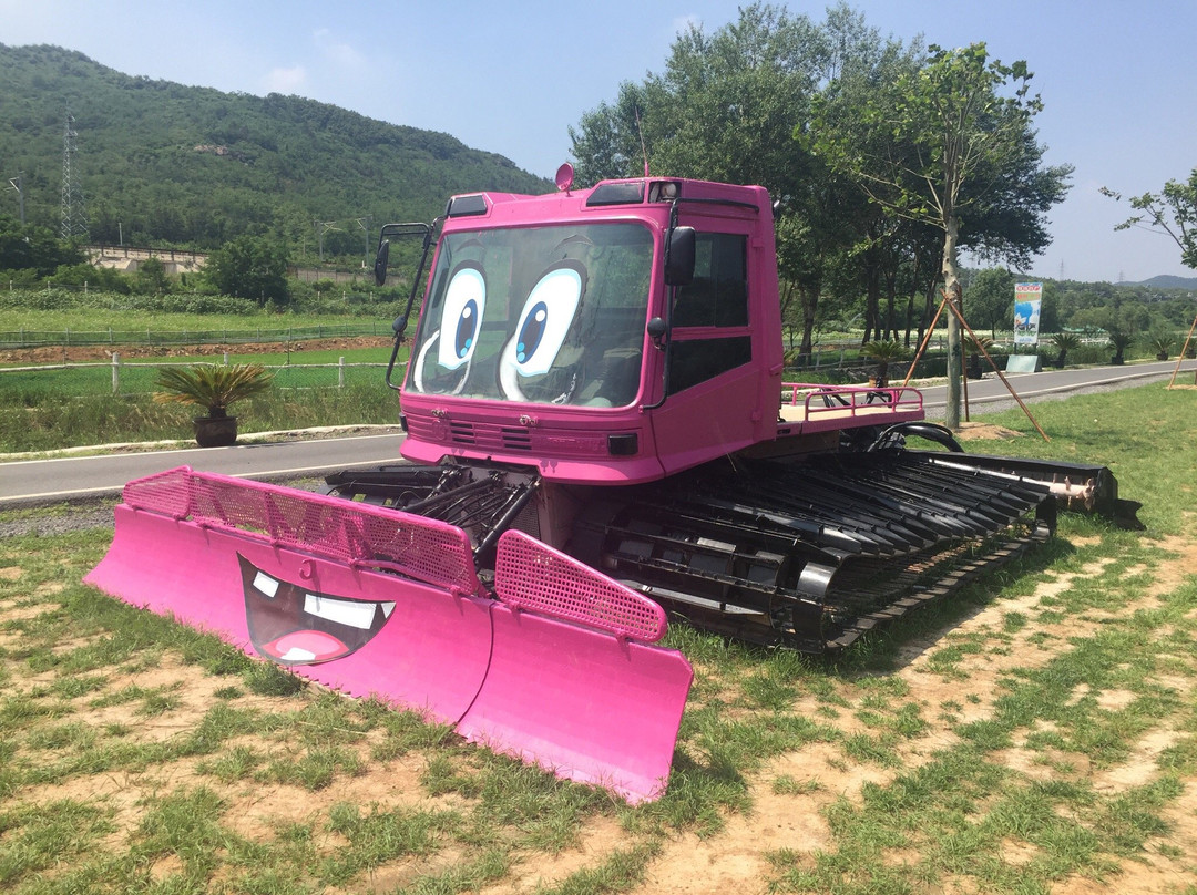 大连铭湖温泉滑雪场-瓦房店市必去景点