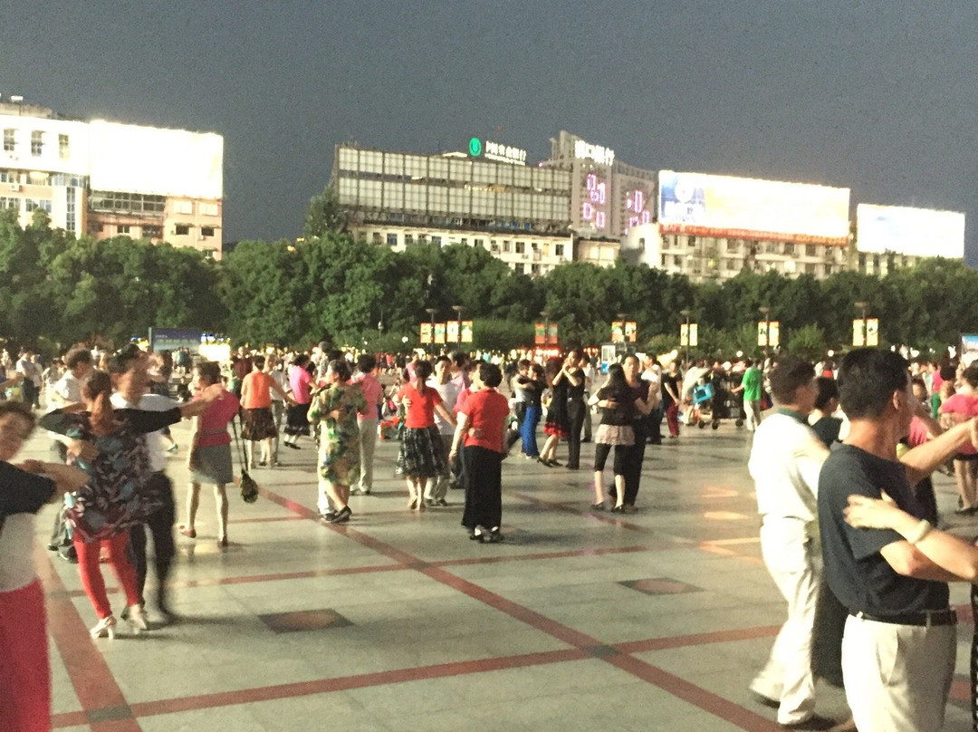 夷陵广场-宜昌市必去景点