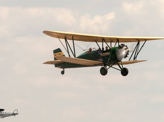 Biplane Rides Over Atlanta-亚特兰大必去景点
