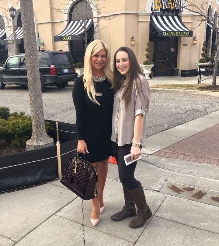 The Village of Rochester Hills-罗切斯特必去景点