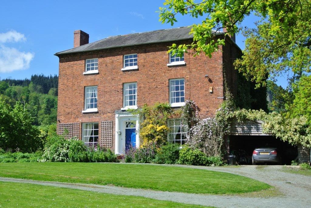 Brimford House-官方
