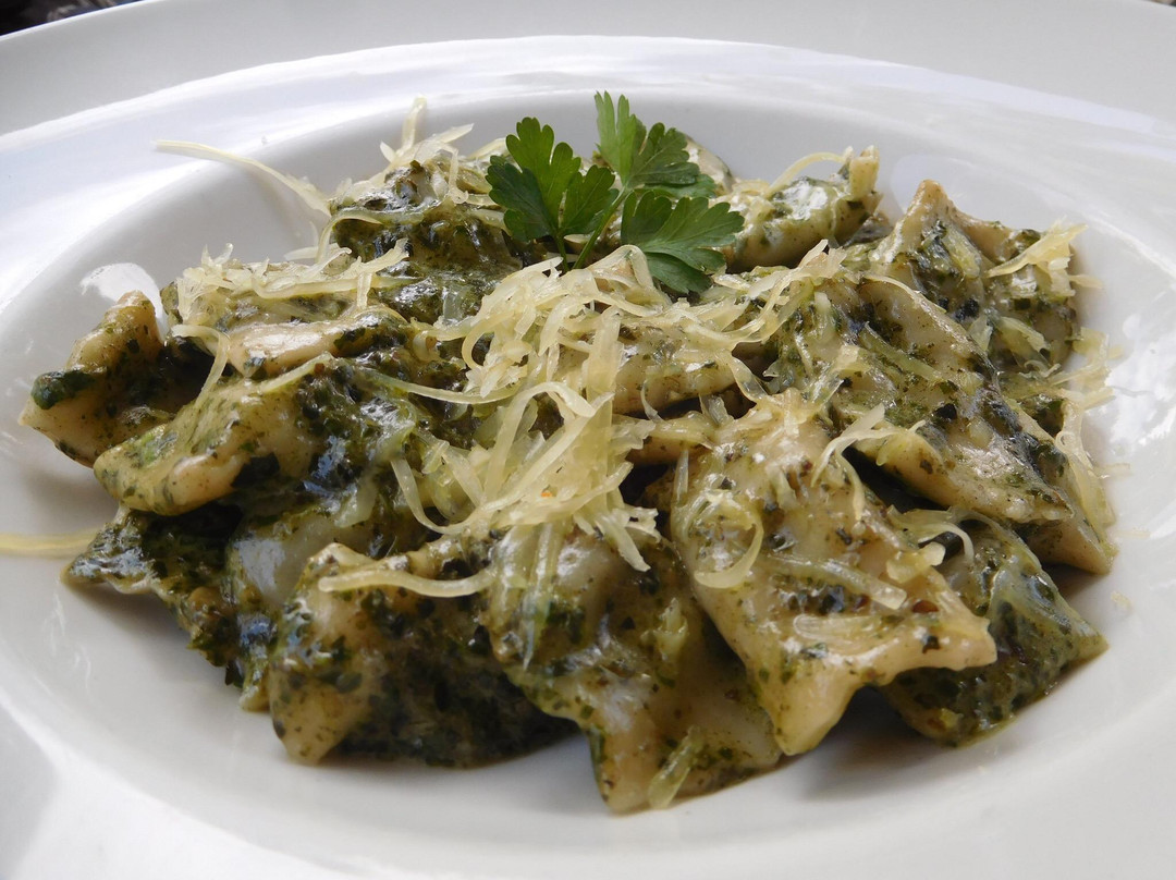 阿鲁沙餐馆和美食-The Blue Heron