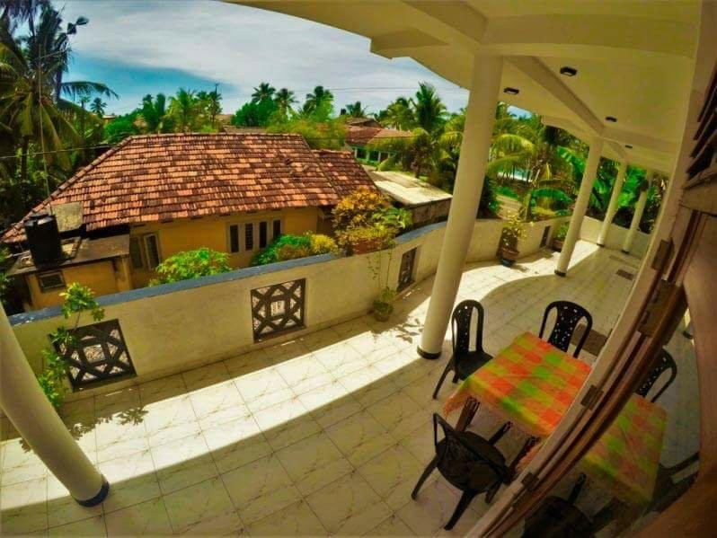 Surf Lanka Me Camp-希克杜沃必去景点