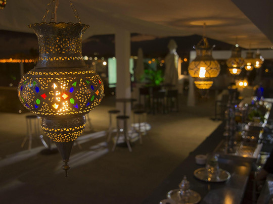 Santai Marina Lounge-阿雷西费必去景点