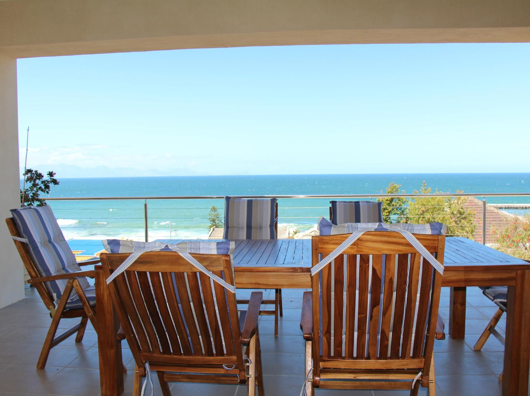 Waterstone Close Guesthouse主图