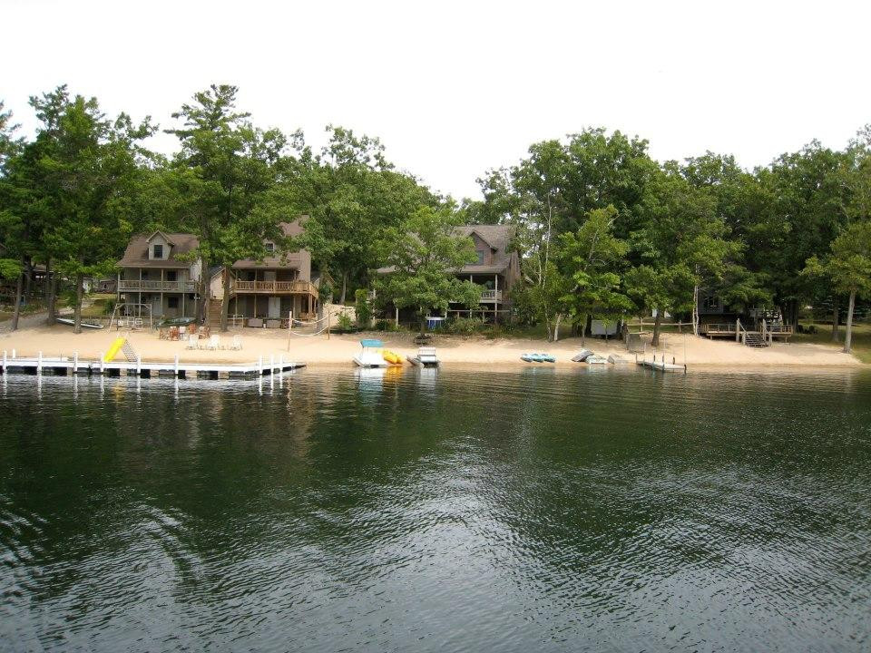 Snug Haven Lakeside Resort