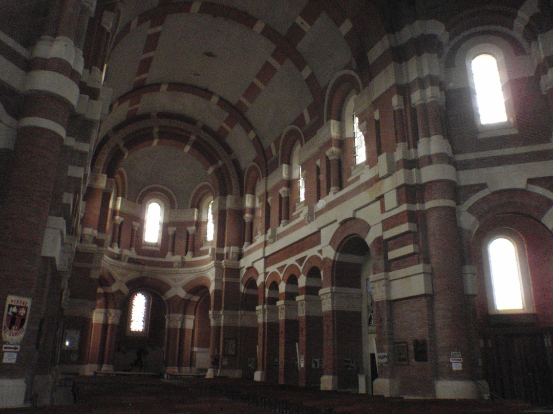 Basilique Sainte-Germaine景点图片
