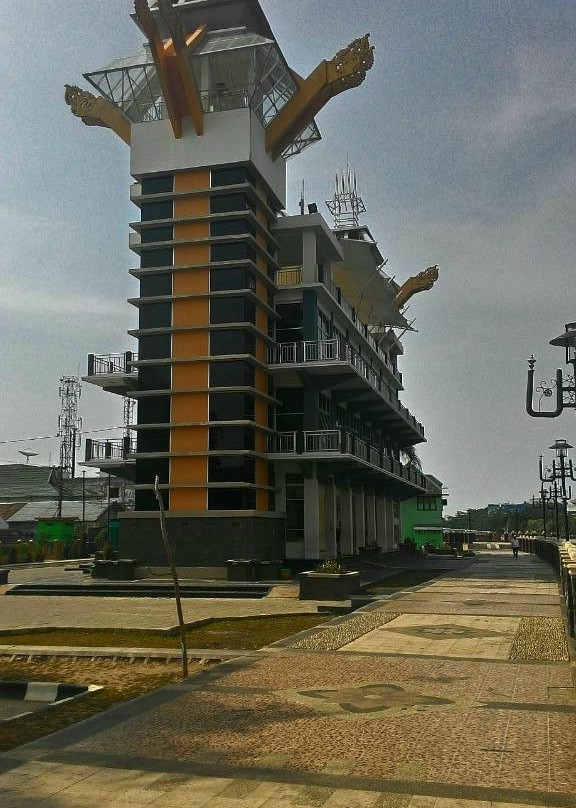 Siring Watch Towers Martapura River景点图片