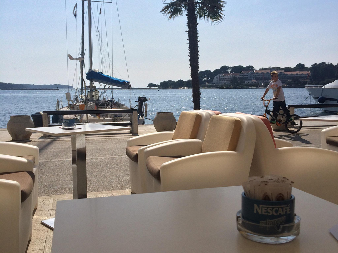 General Lounge-波雷奇必去景点