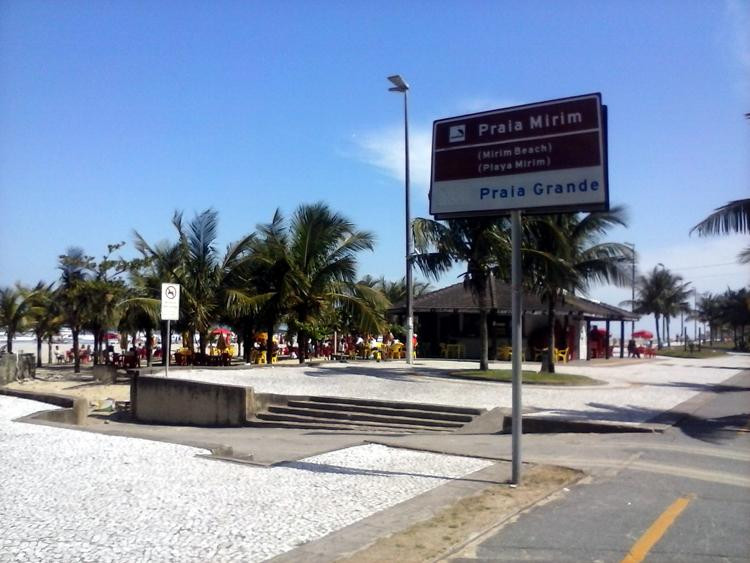 Vila Mirim Beach景点图片